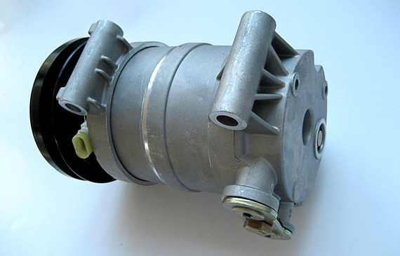 壓縮機測漏機.JPG